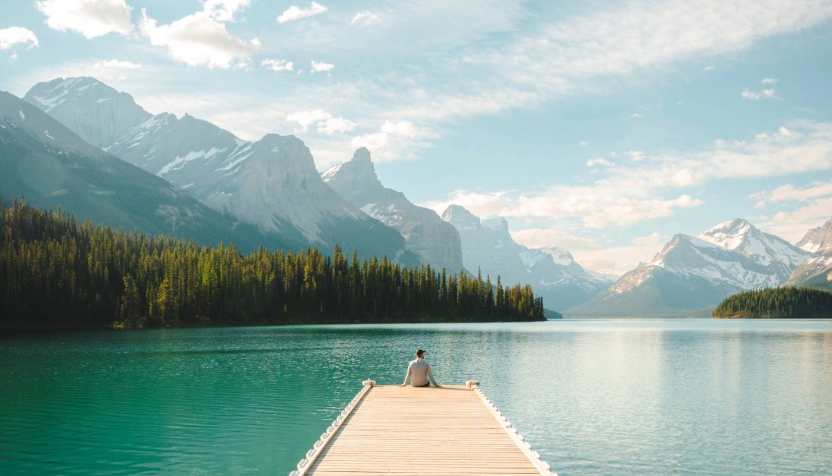 Maligne Lake.jpeg Maligne Lake.jpeg