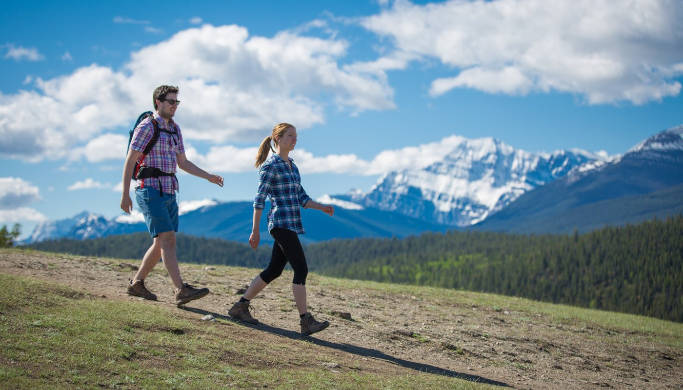 Old Fort Point Hike - Credit: Parks Canada/ Ryan Bray