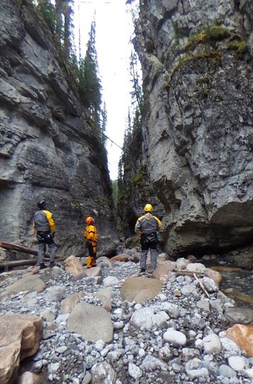 Rocky Mountain Canyoning - hike Rocky Mountain Canyoning - hike