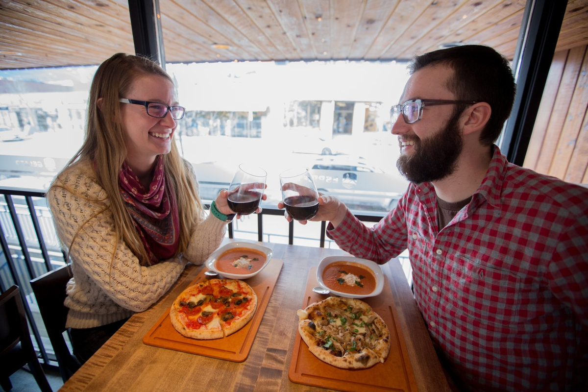 Famoso Neapolitan Pizzeria - Parks Canada