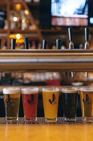 Apres - Jasper Brewing Co.3.jpg