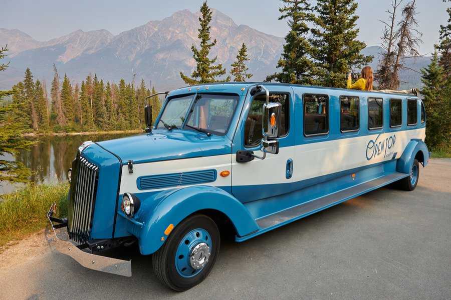 Open-top-touring-bus Open-top-touring-bus