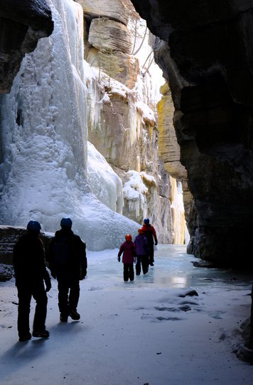 Maligne Canyon Icewalk