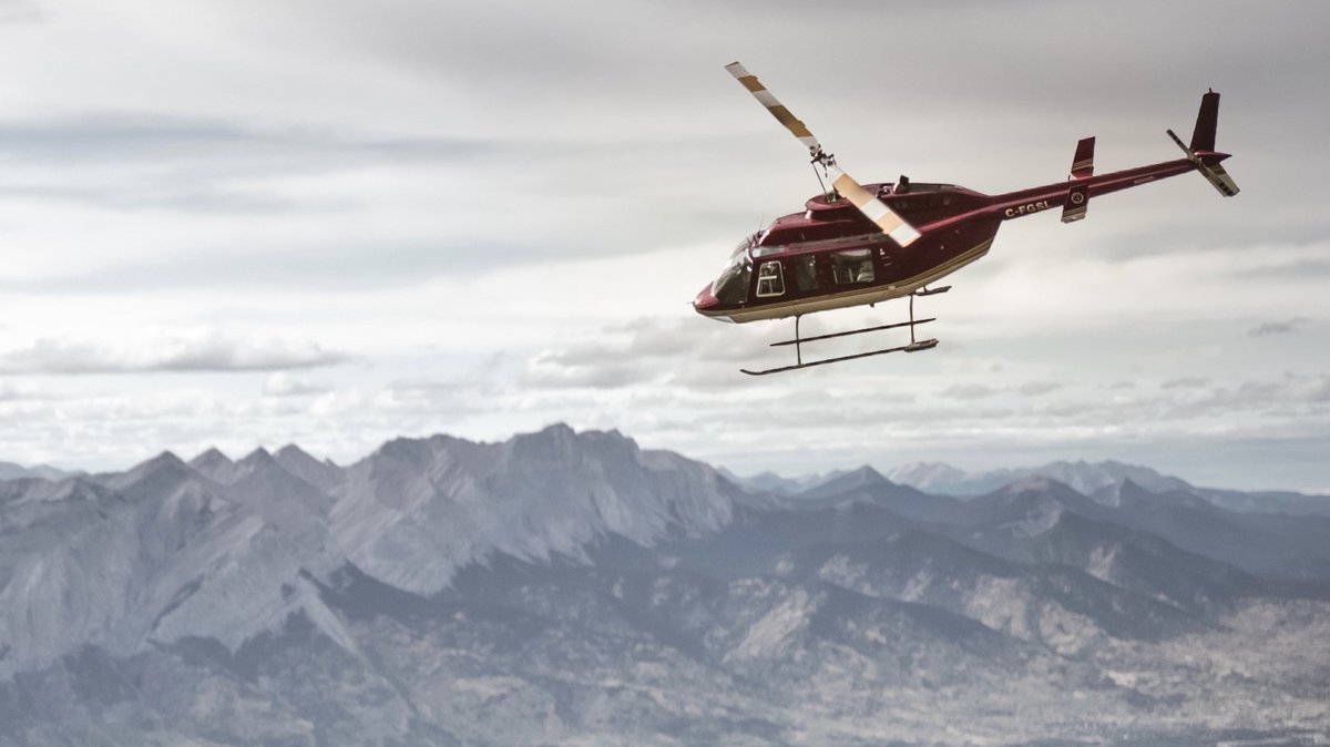 Heli-over-mountains-_Jasper-Hinton-Air-_-2024.jpg