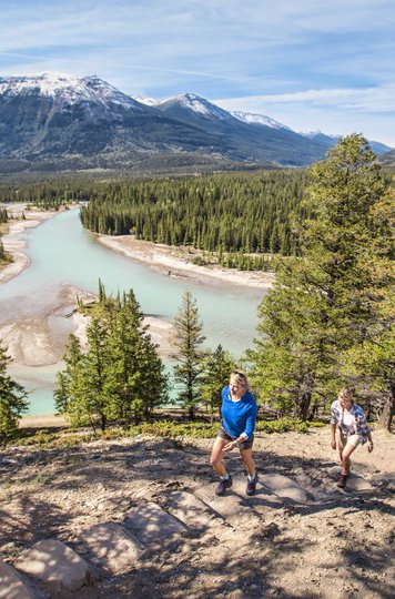 HikingupOldFortPoint-TravelAlberta-CR-large.jpg
