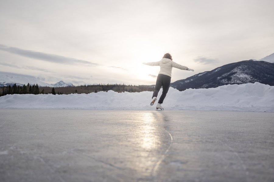 Hotel Offer---Pyramid-Lake-Skating---Luuk-Wijk-Photography.jpg