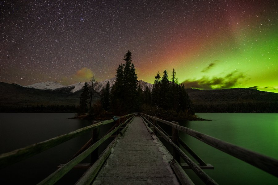 Jack Fusco - Jasper-National-Park---Pyramid Island Aurora.jpg