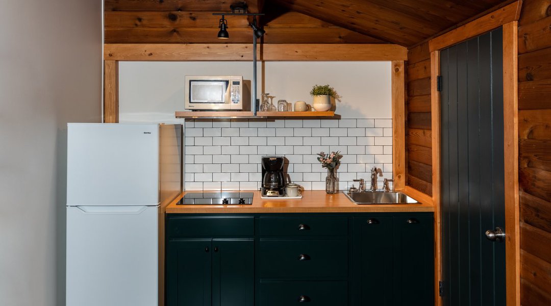 Kitchens & Kitchenettes Kitchens & Kitchenettes