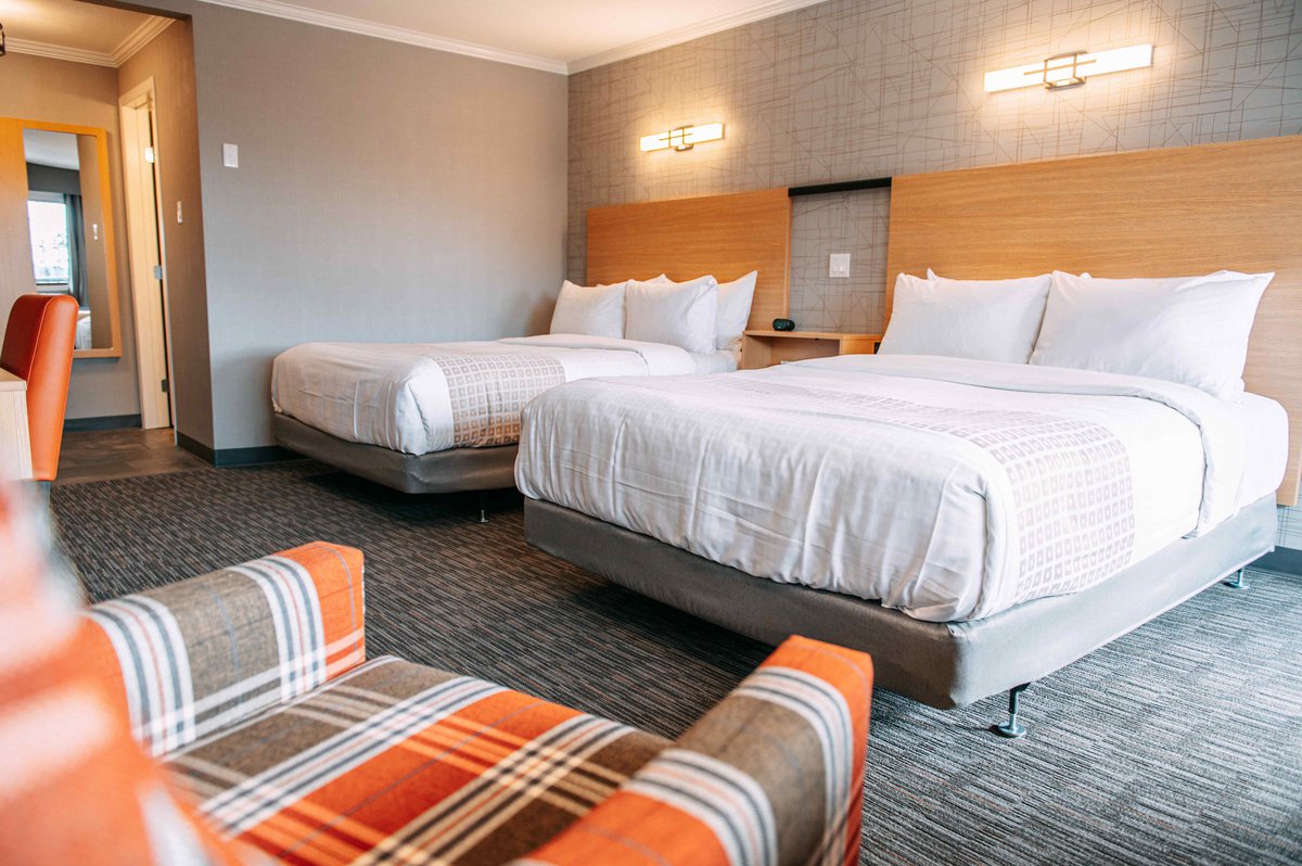 Mount Robson Inn Room