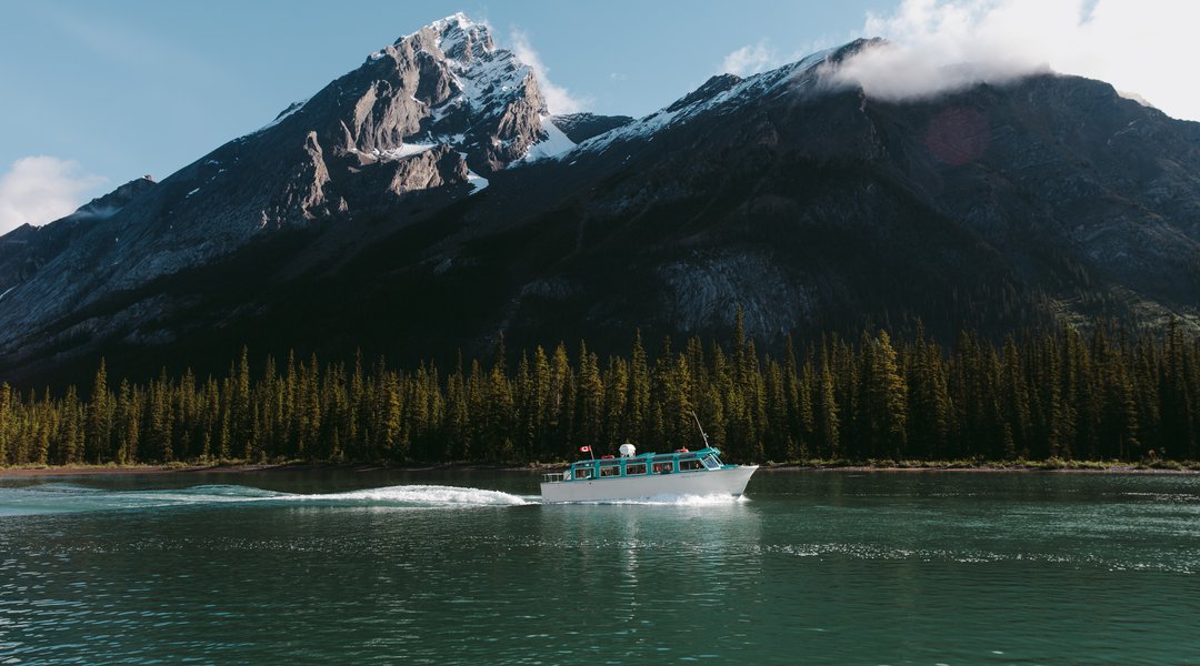 Maligne Lake Boat Cruise