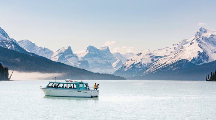 Maligne Lake Boat Cruise