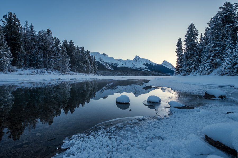 MaligneLake_sunrise_jeffLewisphoto_hiRez_.jpg MaligneLake_sunrise_jeffLewisphoto_hiRez_.jpg
