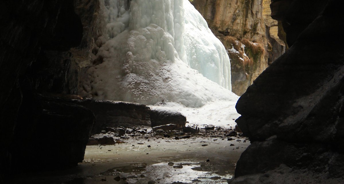 Jasper Hikes and Tours - Maligne Canyon