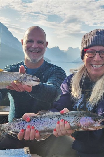 Jasper Park Fishing - Maligne Lake