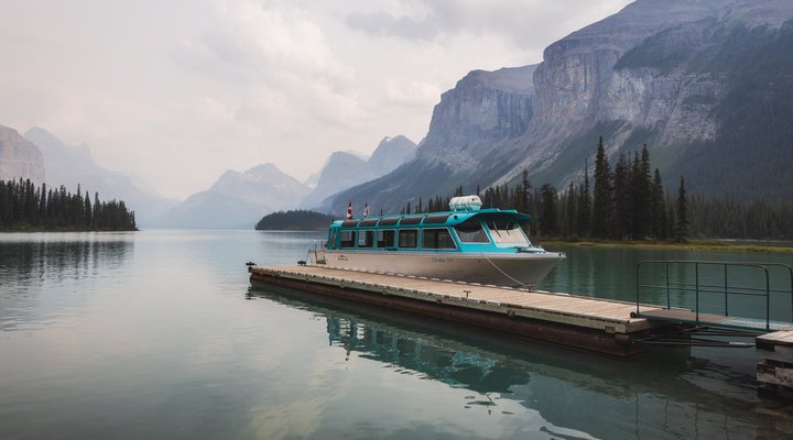 Maligne Lake Boat Cruise