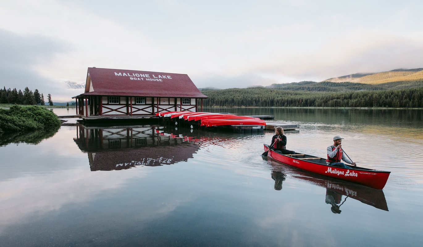 Canoeing and Canoe Tours Tourism Jasper