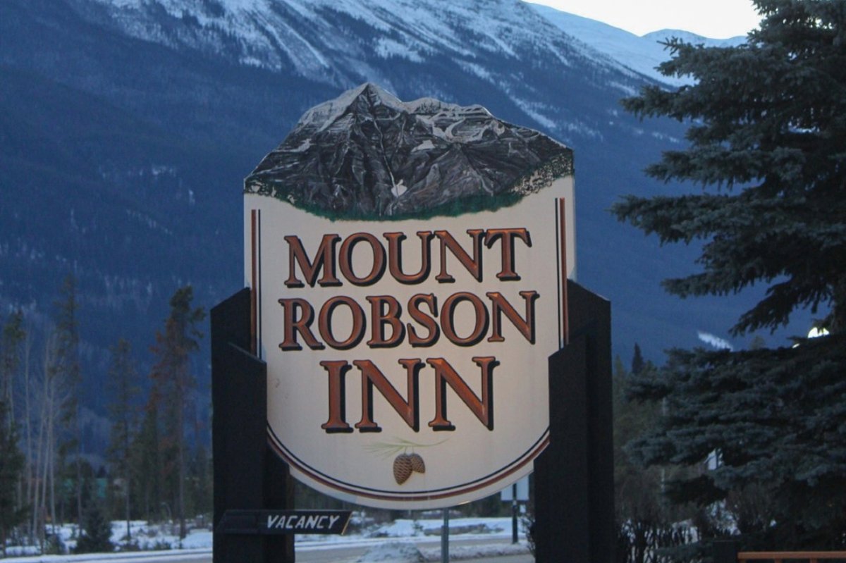 Mount Robson Inn sign