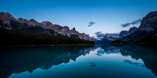 Parks Canada-Maligne Lake- Ryan Bray Parks Canada-Maligne Lake- Ryan Bray