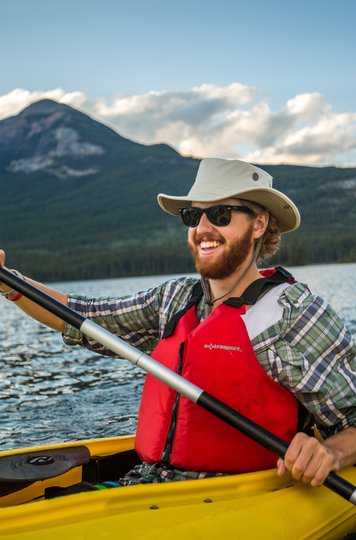 Kayaking - Parks Canada/ Ben Morin