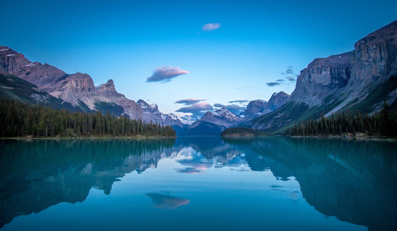 ParksCanada-ScenicMaligneLake-RyanBray-CR-custom.jpg ParksCanada-ScenicMaligneLake-RyanBray-CR-custom.jpg