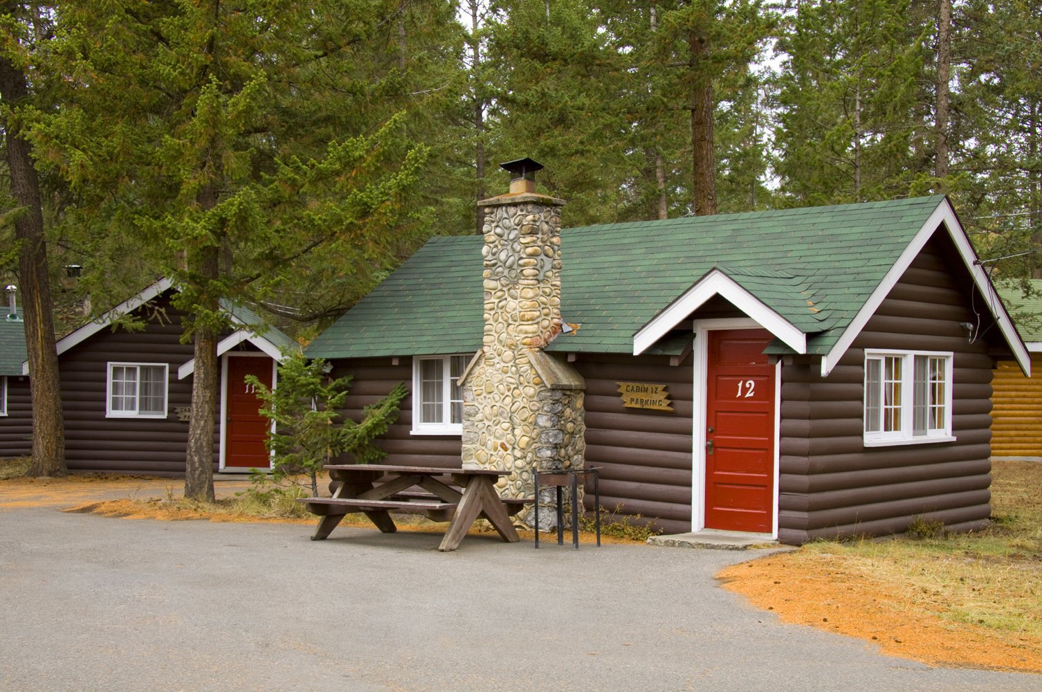 Pine Bungalows Tourism Jasper