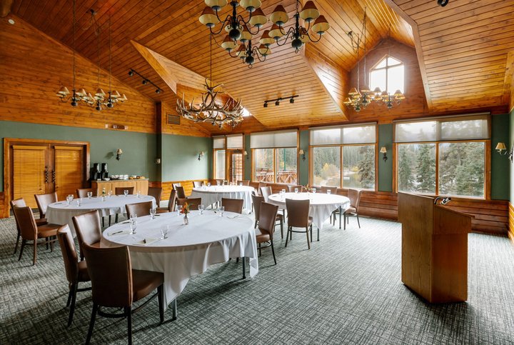 Pyramid Lake Resort Jasper Dining