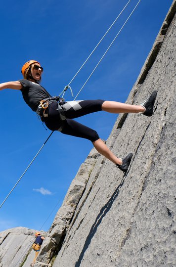 Rock climbing in Jasper