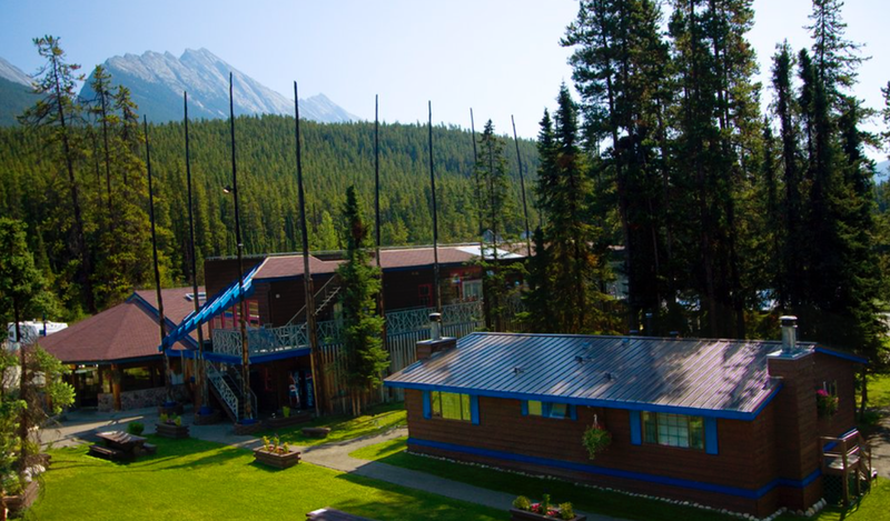 Sunwapta Falls Resort