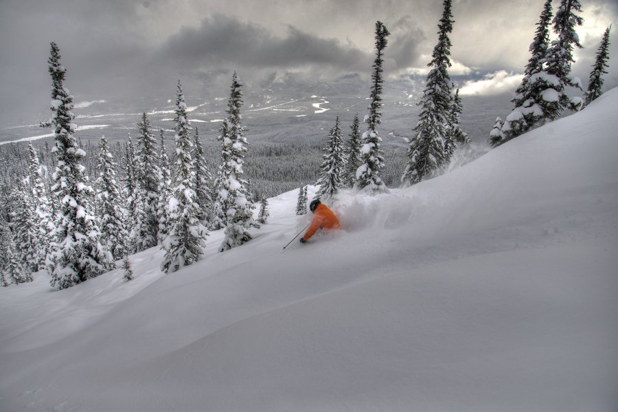 SkierGoingThroughPowder-MarmotBasin-CR.jpg SkierGoingThroughPowder-MarmotBasin-CR.jpg