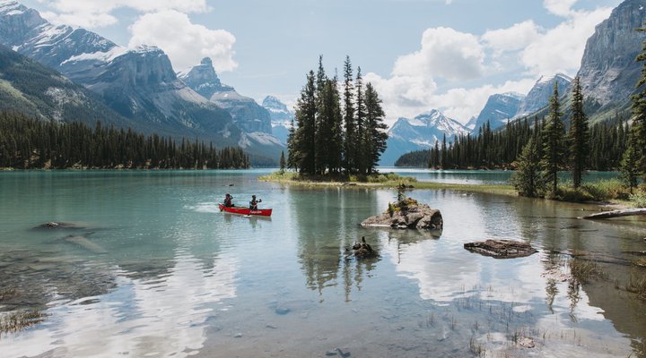 Maligne Lake