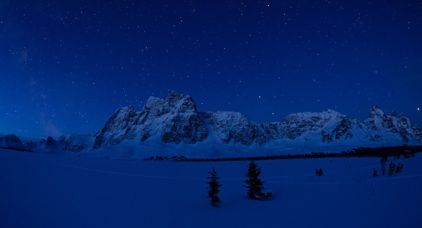 Tonquin Valley Night Sky - Rogier Gruys