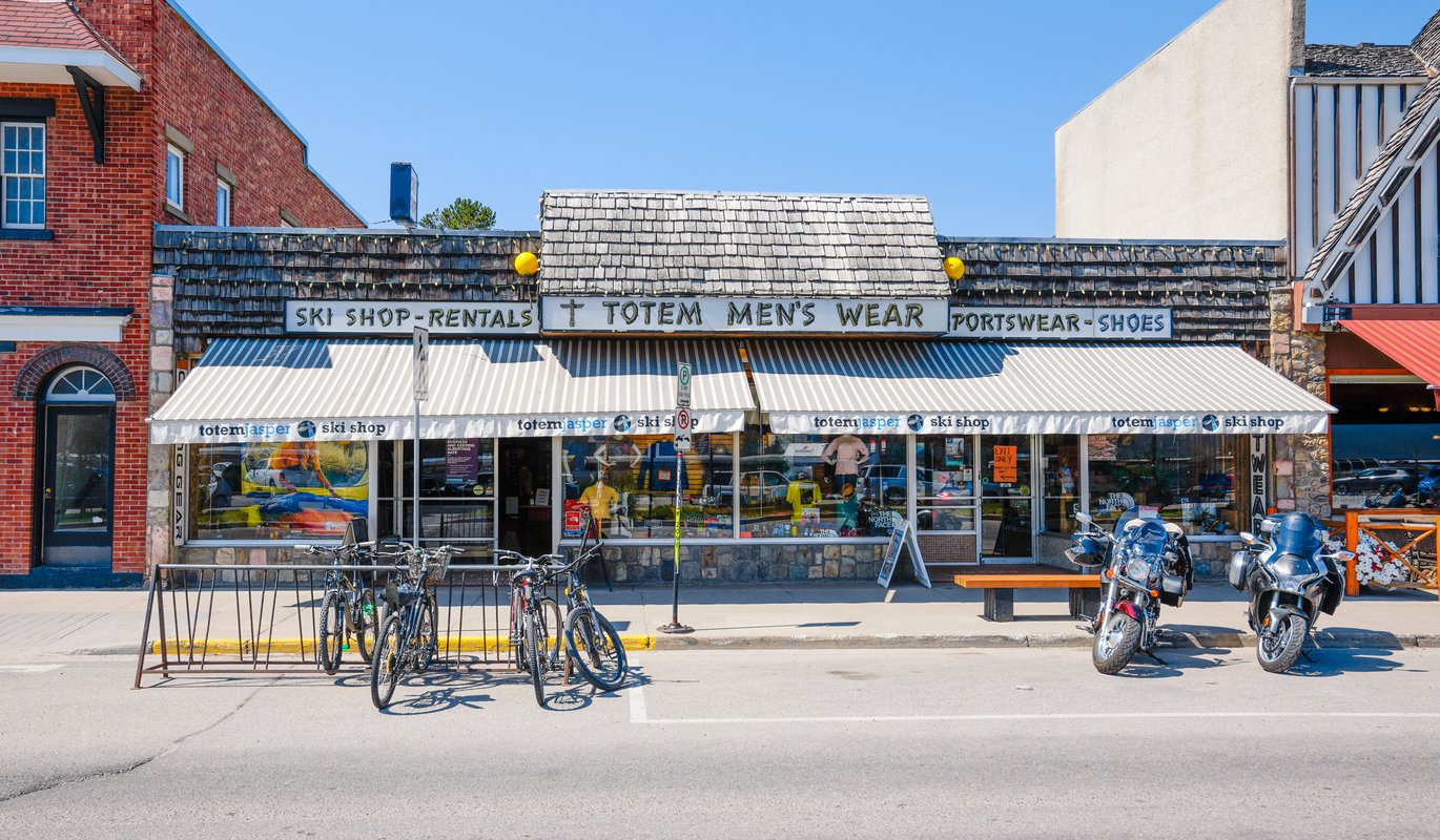 Totem Ski Shop Tourism Jasper