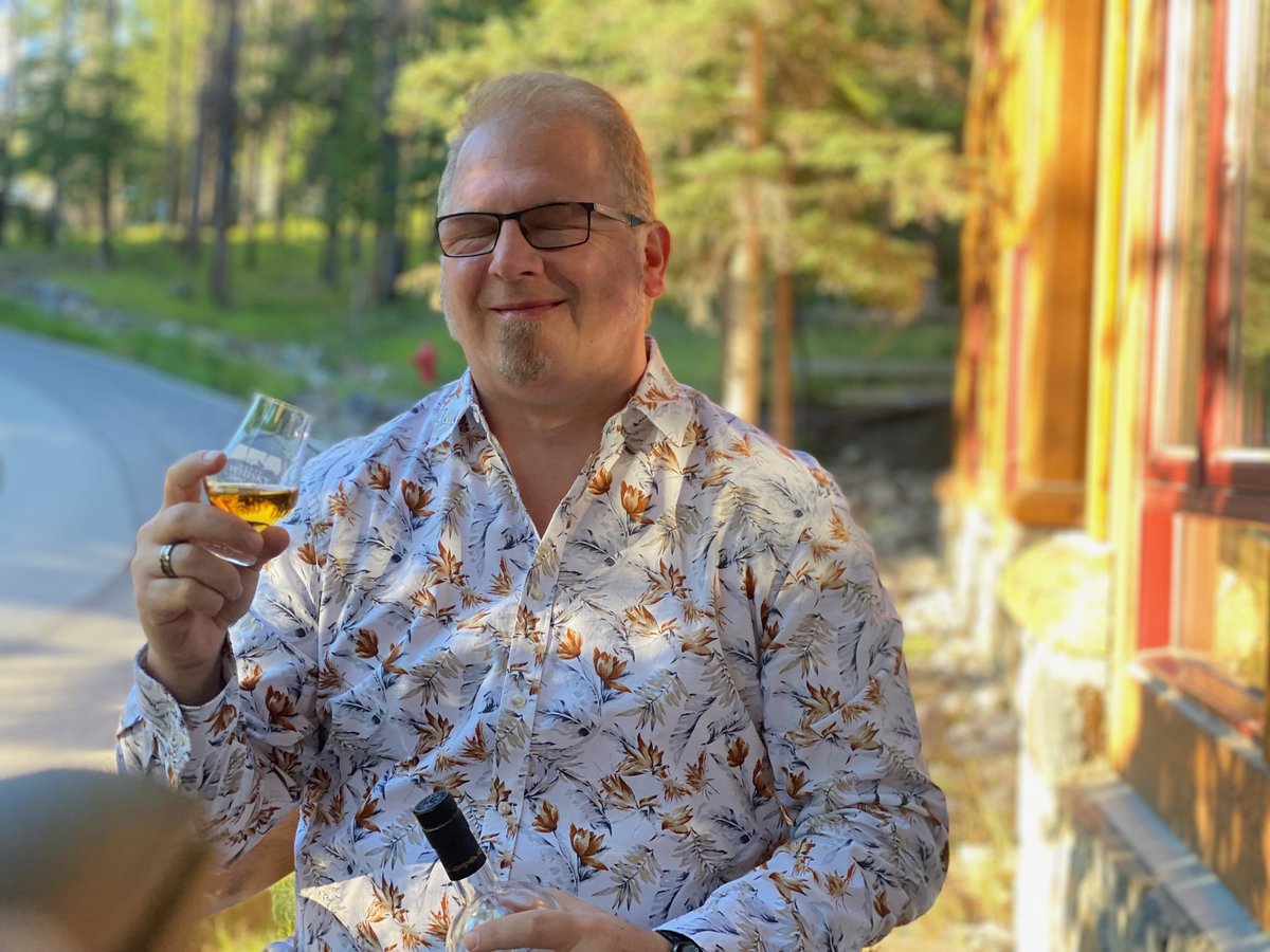 Ursidae Scotch tasting.jpeg Ursidae Scotch tasting.jpeg