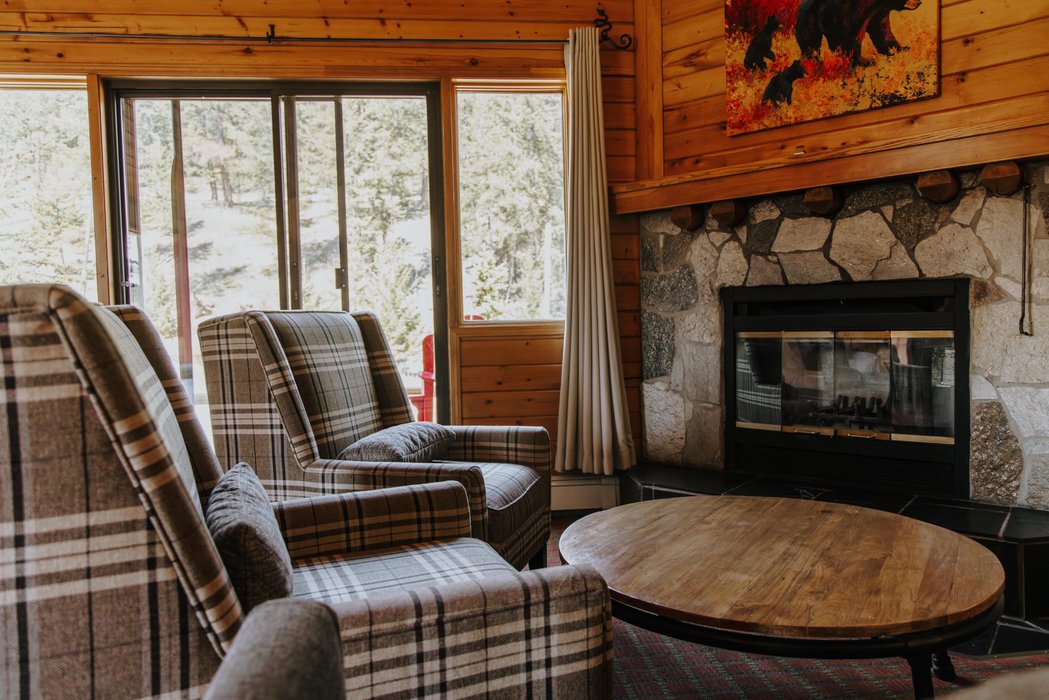 cabin.jpg