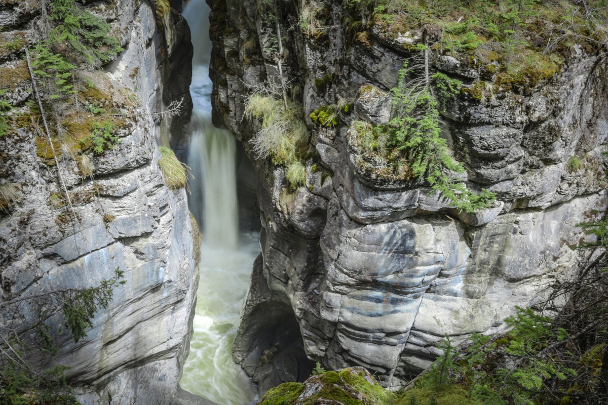Maligne Canyon - falls Maligne Canyon - falls