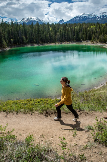 Valley of 5 Lakes - Parks Canada/ Nicole Gaboury