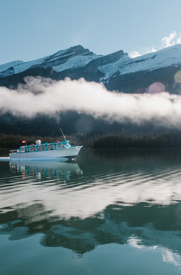 Maligne Lake Boat Tours