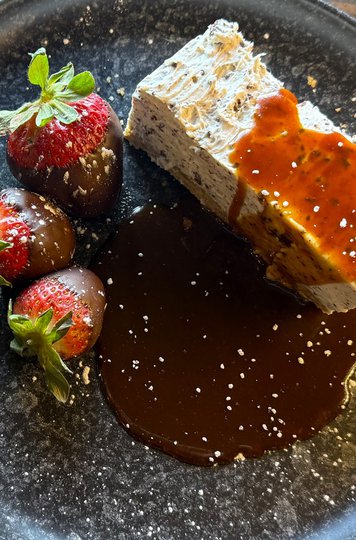malingerangecheesecake.jpg
